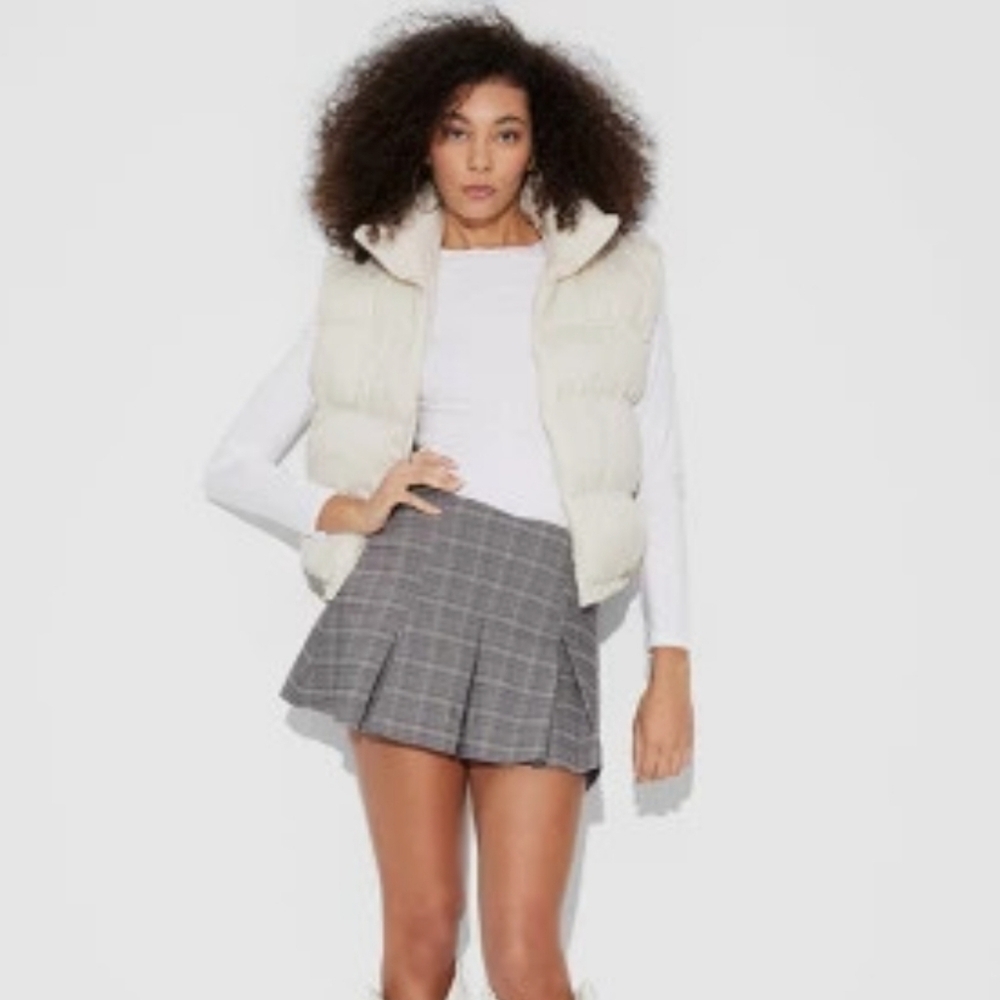 Wild Fable Cream Cropped Puffer Vest